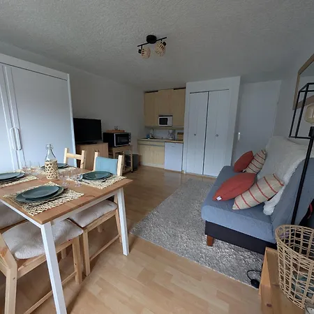 Confortable Lary Village