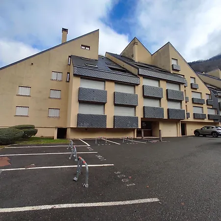 Confortable Lary Village *