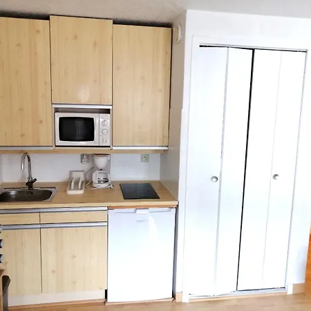 Confortable Lary Village サン・ラリー・スラン